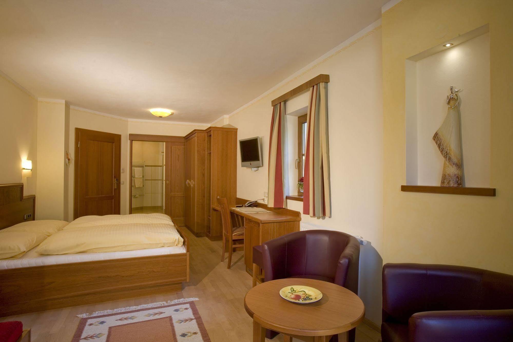 Garten - Hotel Sallerhof Grodig Ngoại thất bức ảnh
